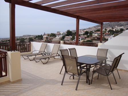 2 Bed Seaview Apartment HL0001