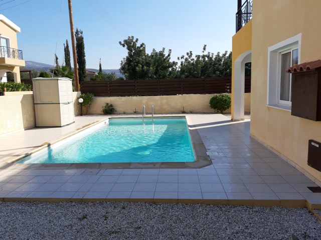 3 Bed VIlla – Peyia – For sale -Title deeds R0422