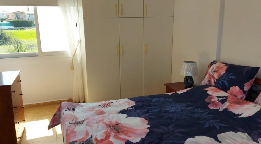 Master Bedroom (2)