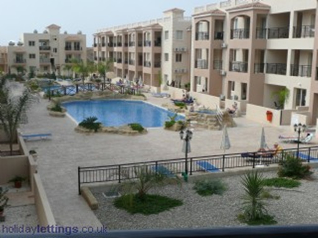 2 Bedroom apartment – For Sale – Tomb Of The Kings